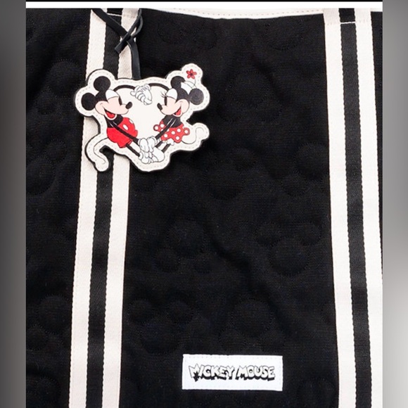 DISNEY MICKEY QUILTED TOTE BAG 
COLOR BLACK AND WHITE - Picture 3 of 12